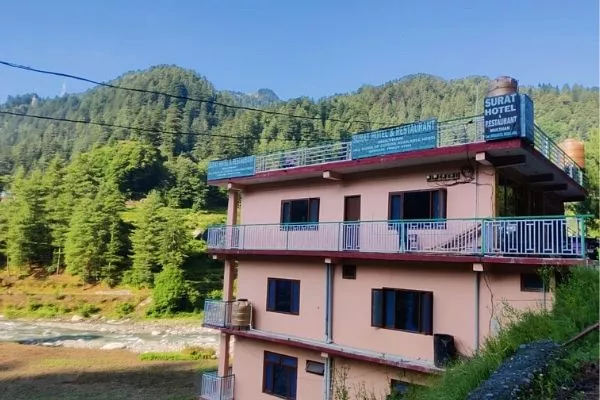 surat-guesthouse-hotel-barot-valley